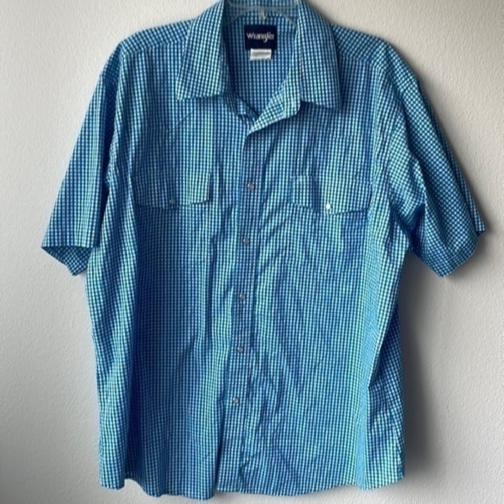 Wrangler shirt, men’s short sleeve button up blue plaid size 2 XL